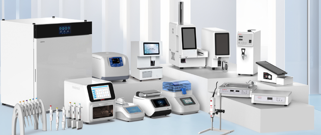 CO₂ Incubator
(Base model: non-segmented  inner door, 180°C HTD,
Passive humidification  withwater  tray and three shelves)